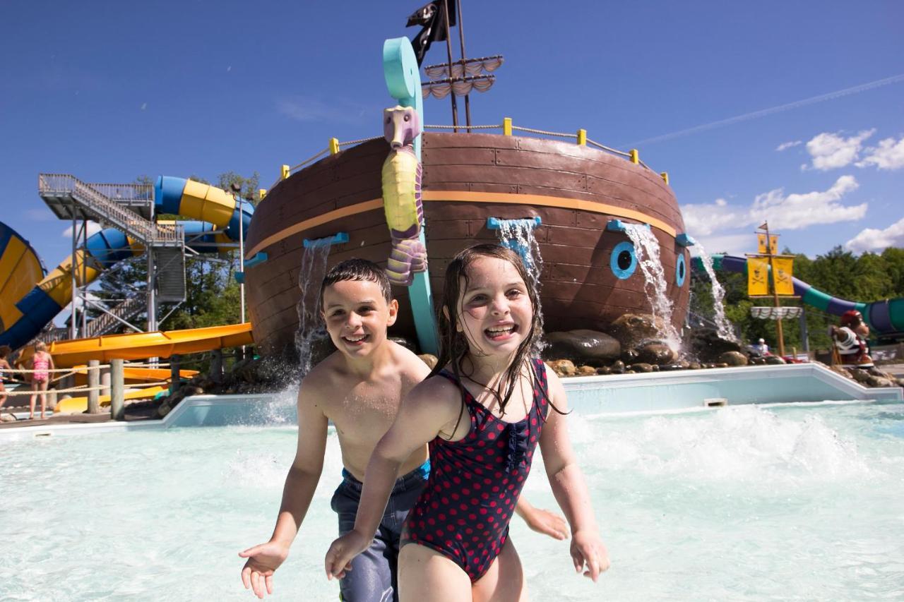 Six Flags Great Escape Lodge & Indoor Waterpark 昆斯伯里 外观 照片